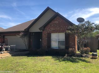 124 Stapleton Dr, Canton, MS 39046
