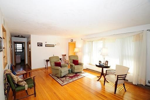 2nd image of 1420 Carmel Blvd