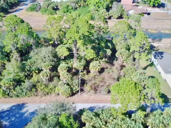 1035 Asther St E, Lehigh Acres, FL 33974