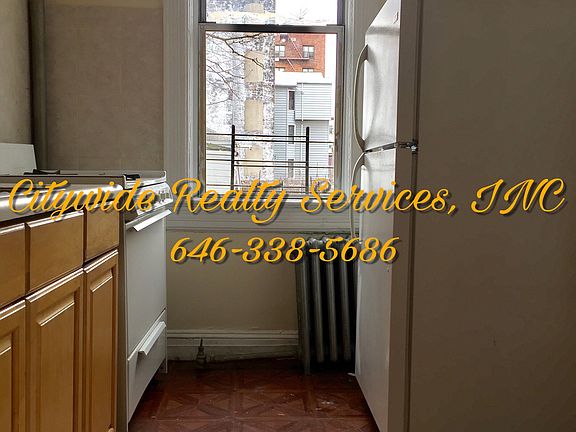 4th image of 160 Elliott Ave #1