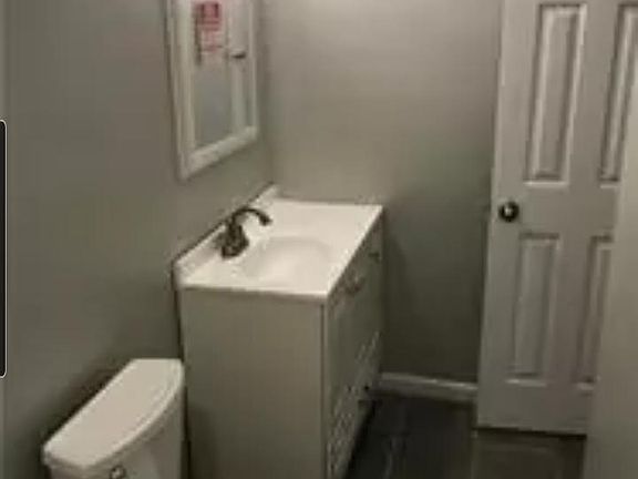 3rd image of 8776 109th St Floor 2