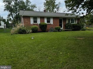 5601 Devon Dr, Harrisburg, PA 17112