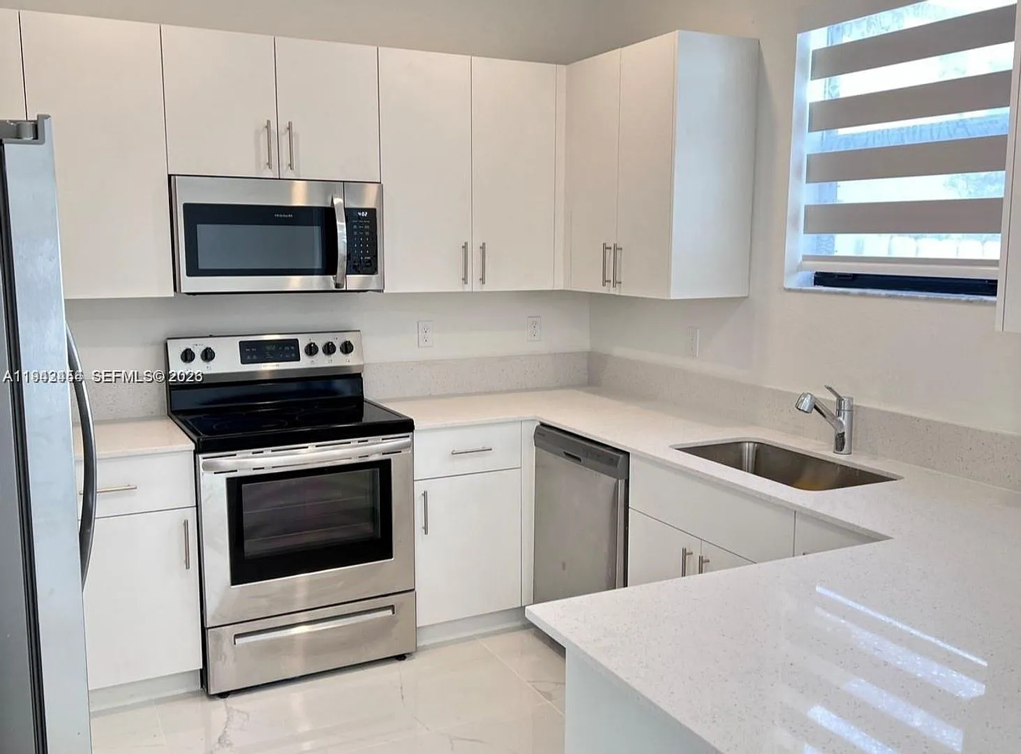 15903 SW 2nd Place 15903, Pembroke Pines, FL 33027 — Photo 1