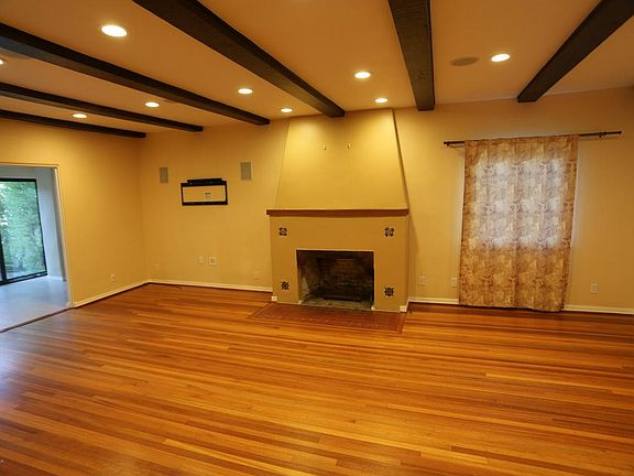 4th image of 2717 Fleur Dr