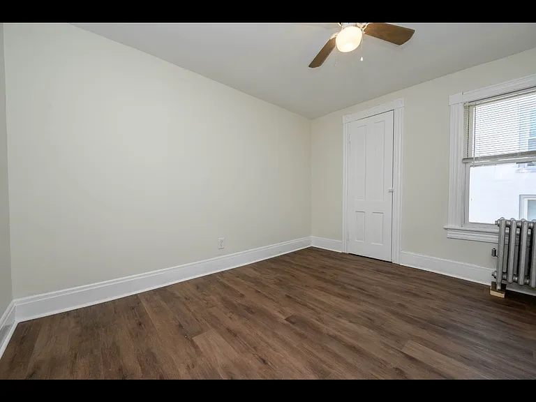 230 John St #2 — Photo 16