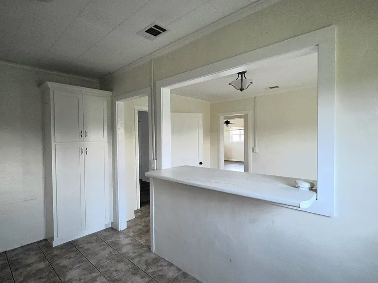451 Mosley Rd — Photo 16