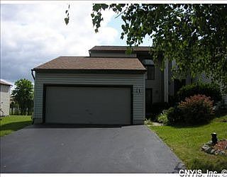 2nd image of 134 Lookout Cir