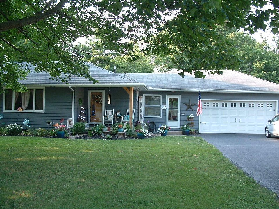 1st image of 202 Laverne Dr