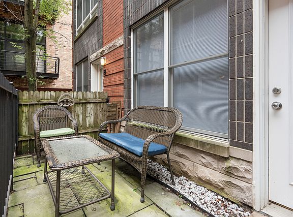 2nd image of 1724 N Winnebago Ave APT I