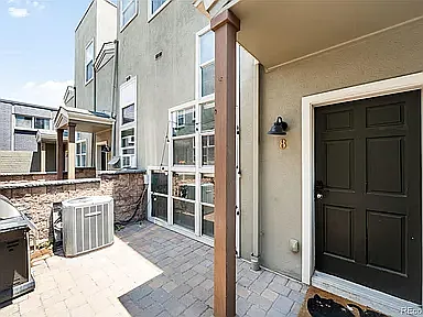 1300 Garfield St #8 — Photo 24
