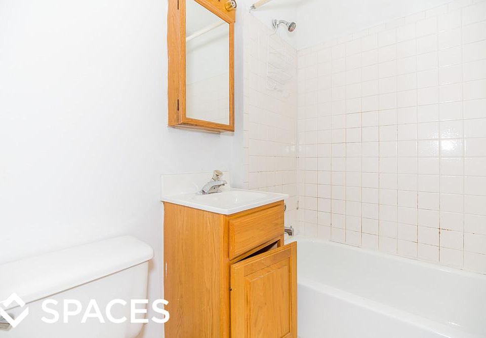 1st image of 815 W Cornelia Ave #317SRE