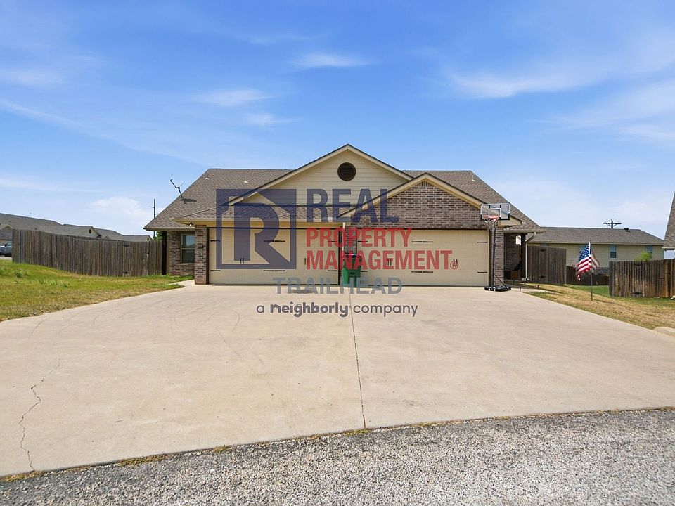 1st image of 901 Dart Ct #901