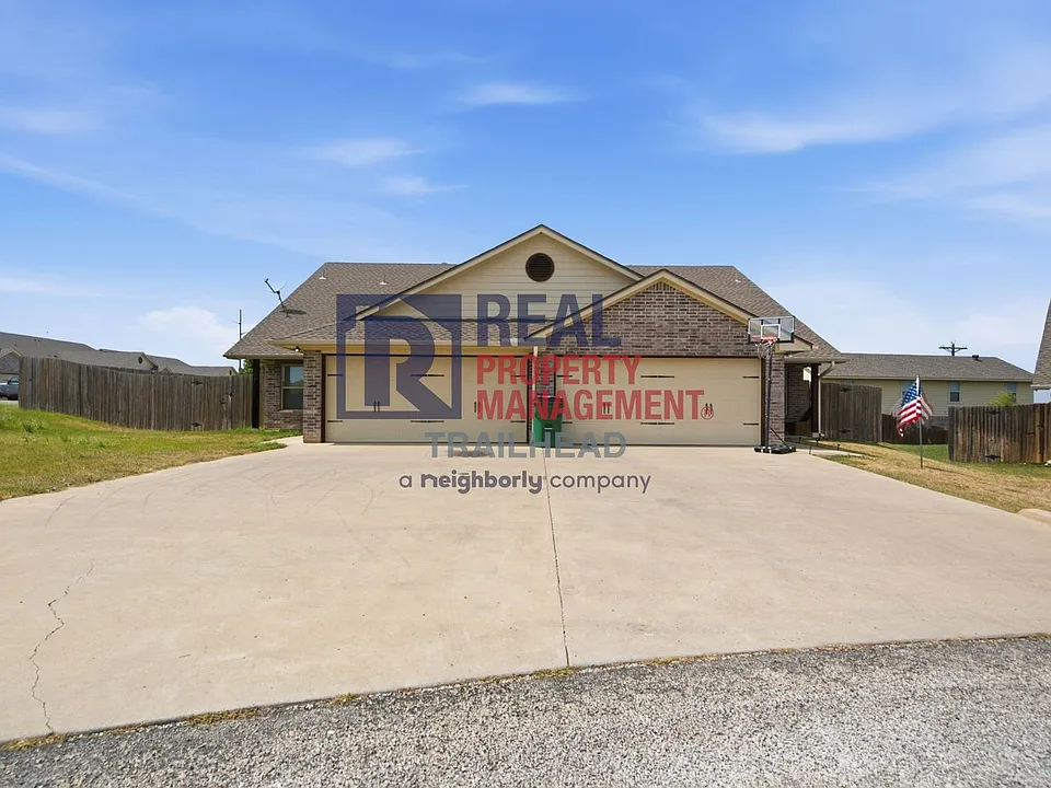901 Dart Court