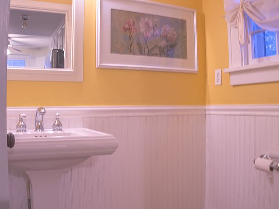 3rd image of 226 S Gladstone Ave