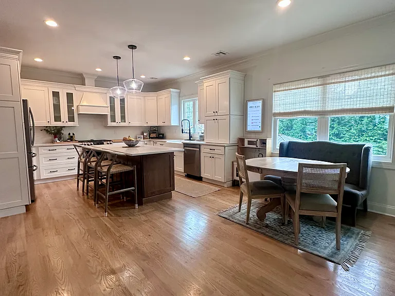 516 Delaware Ave — Photo 3