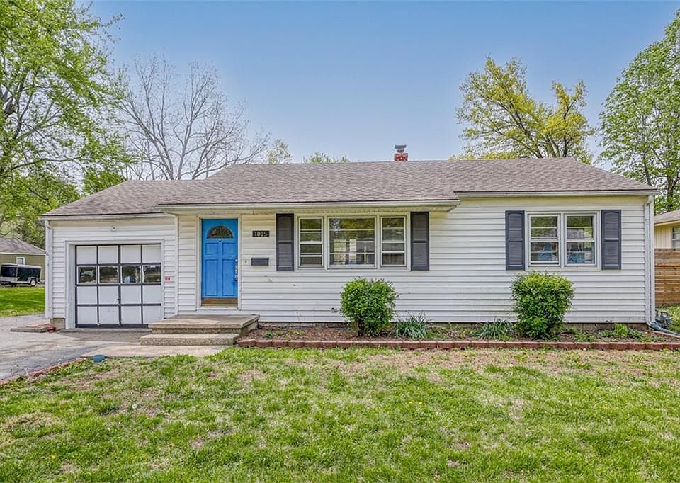 1005 Dewey St, Grandview, MO 64030 Zillow