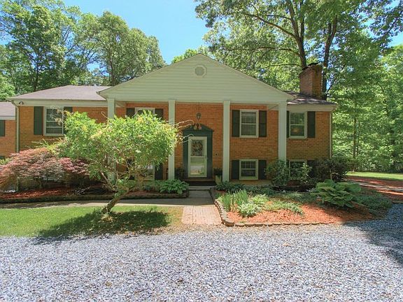 3rd image of 10623 E Lynchburg Salem Tpke