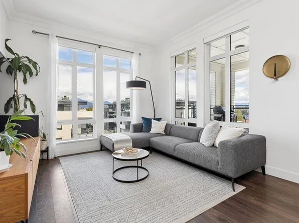 168 E 35th Ave #607, Vancouver, BC V5W 1A6