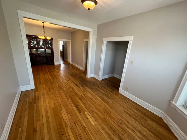 2827 W Fullerton Ave #1, Chicago, IL 60647