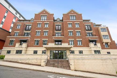 1501 Commonwealth Ave #103 Photo 1