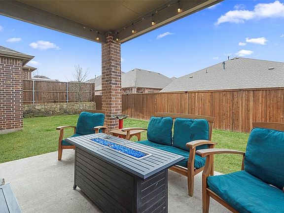 4th image of 3707 Bastrop St
