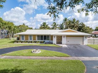 7461 SW 9th St, Plantation, FL 33317