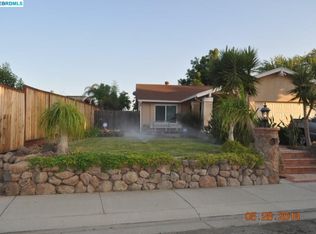220 Yosemite Dr, Tracy, CA 95376