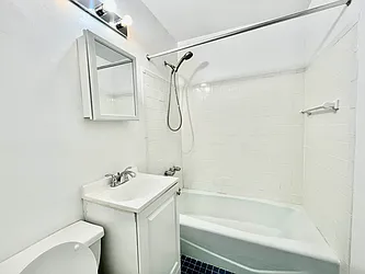 Rented by HOLTON REAL ESTATE INC.