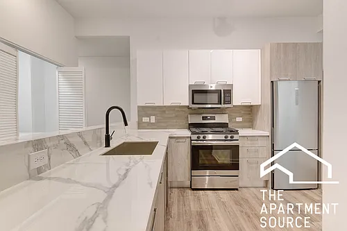 2525 S Wabash Ave #304 Photo 1