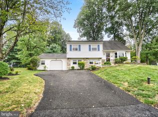 200 Cornwall Dr, Chalfont, PA