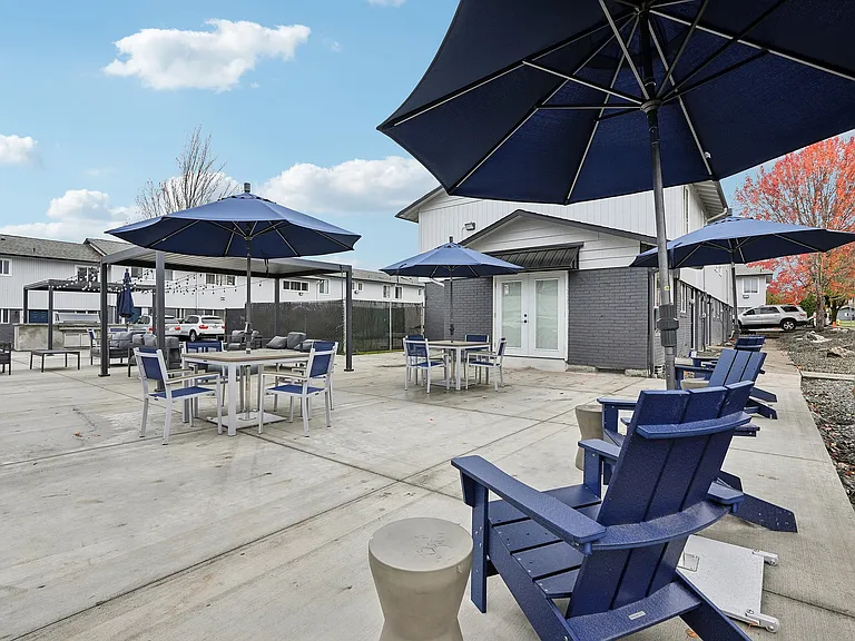 Alturas Vose Townhomes — Photo 30