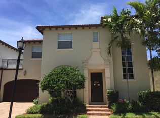 51 Via Poinciana St, Boca Raton, FL 33487