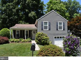 90 Canterbury Ct, Downingtown, PA 19335
