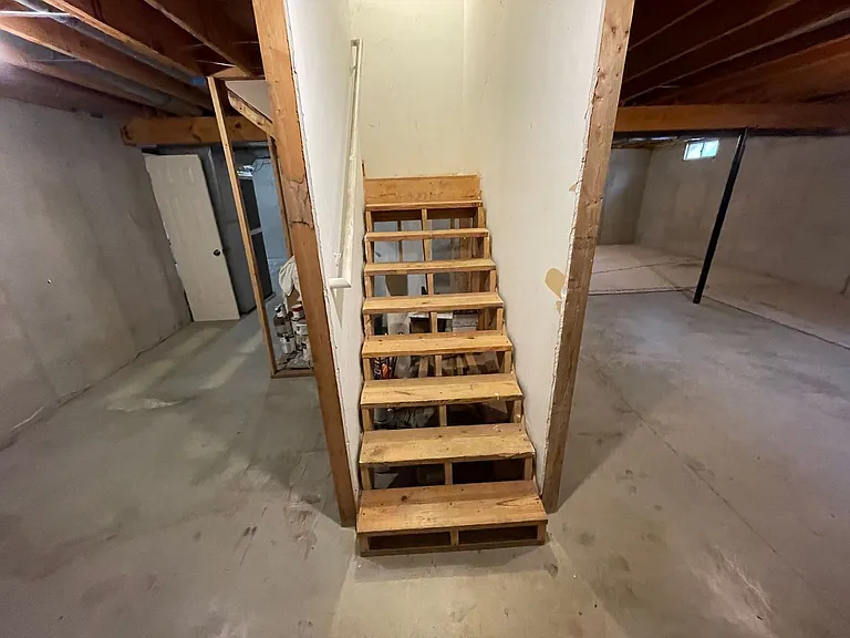 3914 Stone Hollow Dr — Photo 34