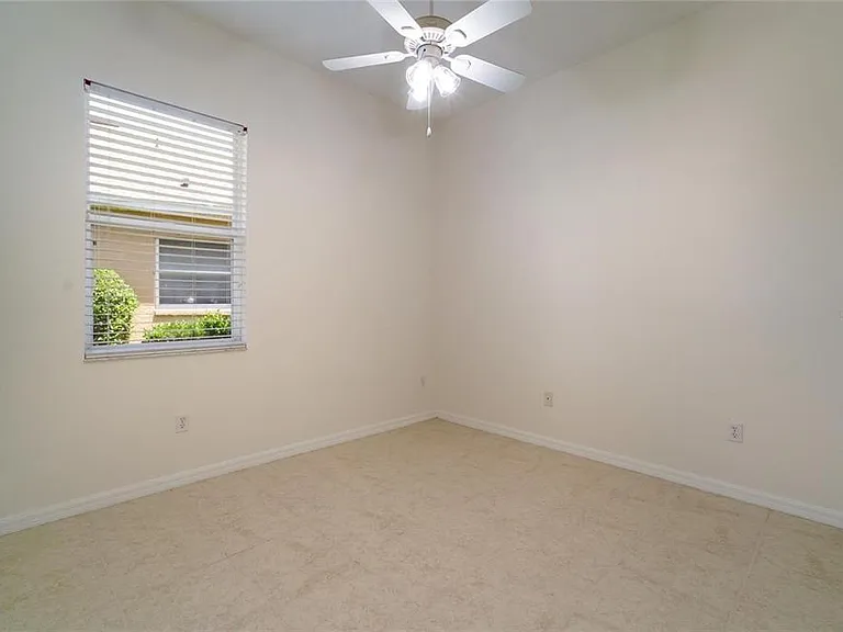 974 Kersfield Cir — Photo 22