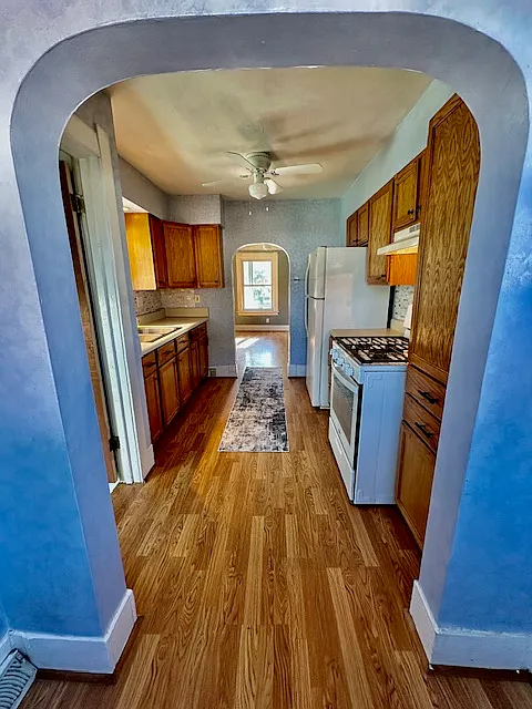 2 bed, 663 sqft, $1,000 — Photo 3