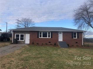 206 S River Rd, Mooresboro, NC 28114