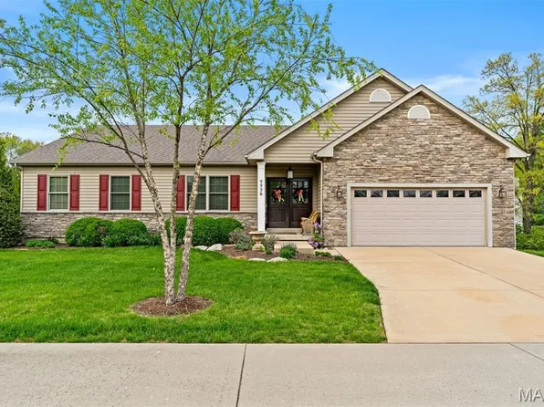 9906 Sappington Rd, Saint Louis, MO 63128