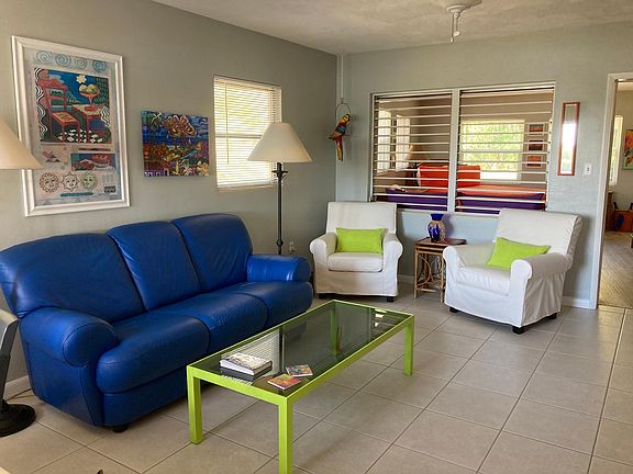 Cheerful, comfortable living...