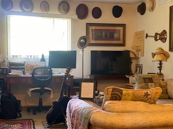 4th image of 26251 Sherwood Ln