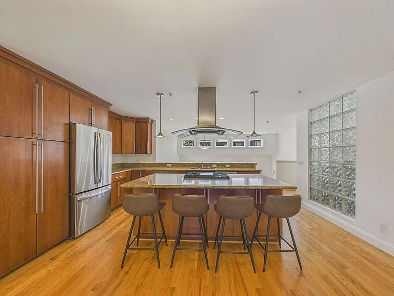 853 De Haro St — Photo 11