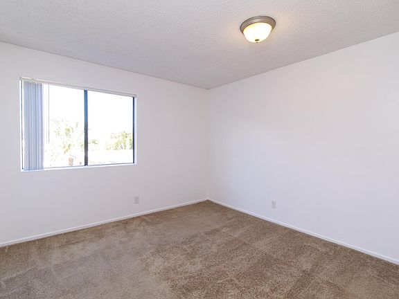 3rd image of 1340 E South St Floor 1