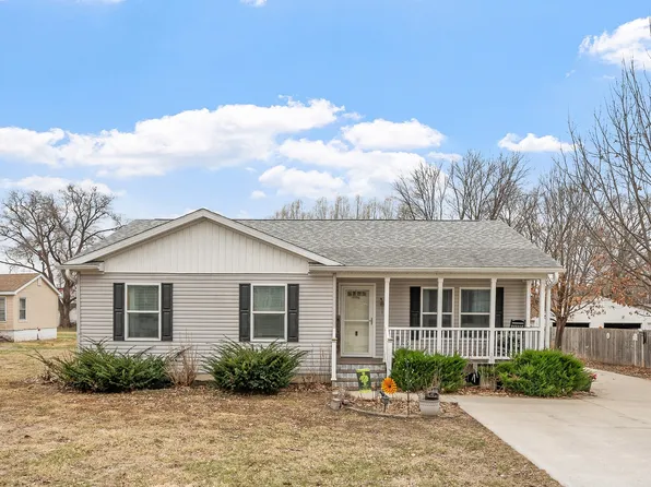 270 NW 51st Pl, Des Moines, IA 50313