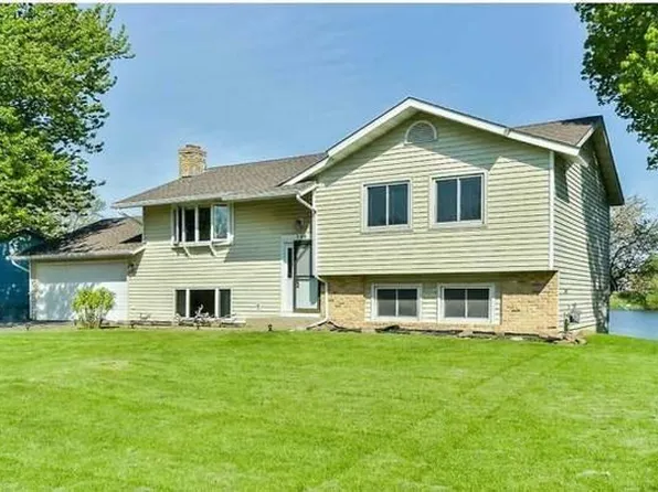 700 E 145th St, Burnsville, MN 55337
