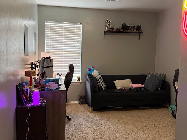 8032 Erryn Ln — Photo 5