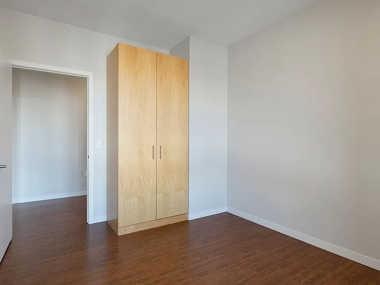 East River Apartments — Photo 19