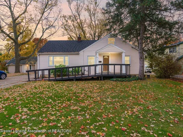 903 Ferley St, Lansing, MI 48911