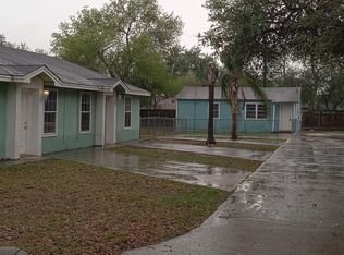 217 SW 6th St APT 4, Premont, TX 78375