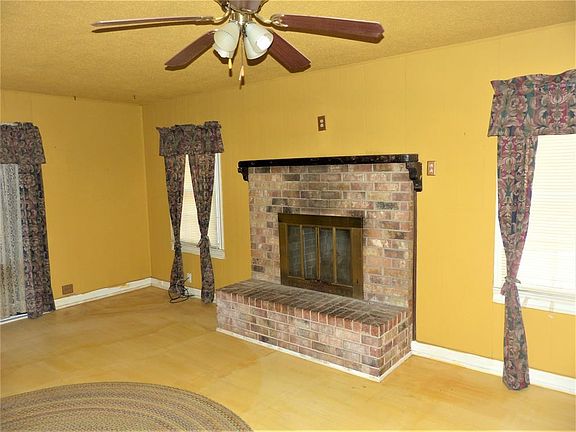 3rd image of 1505 S College St