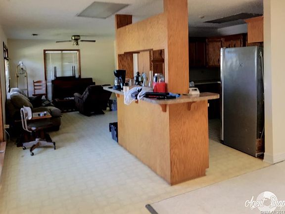 5th image of 1025 Meadowview Dr
